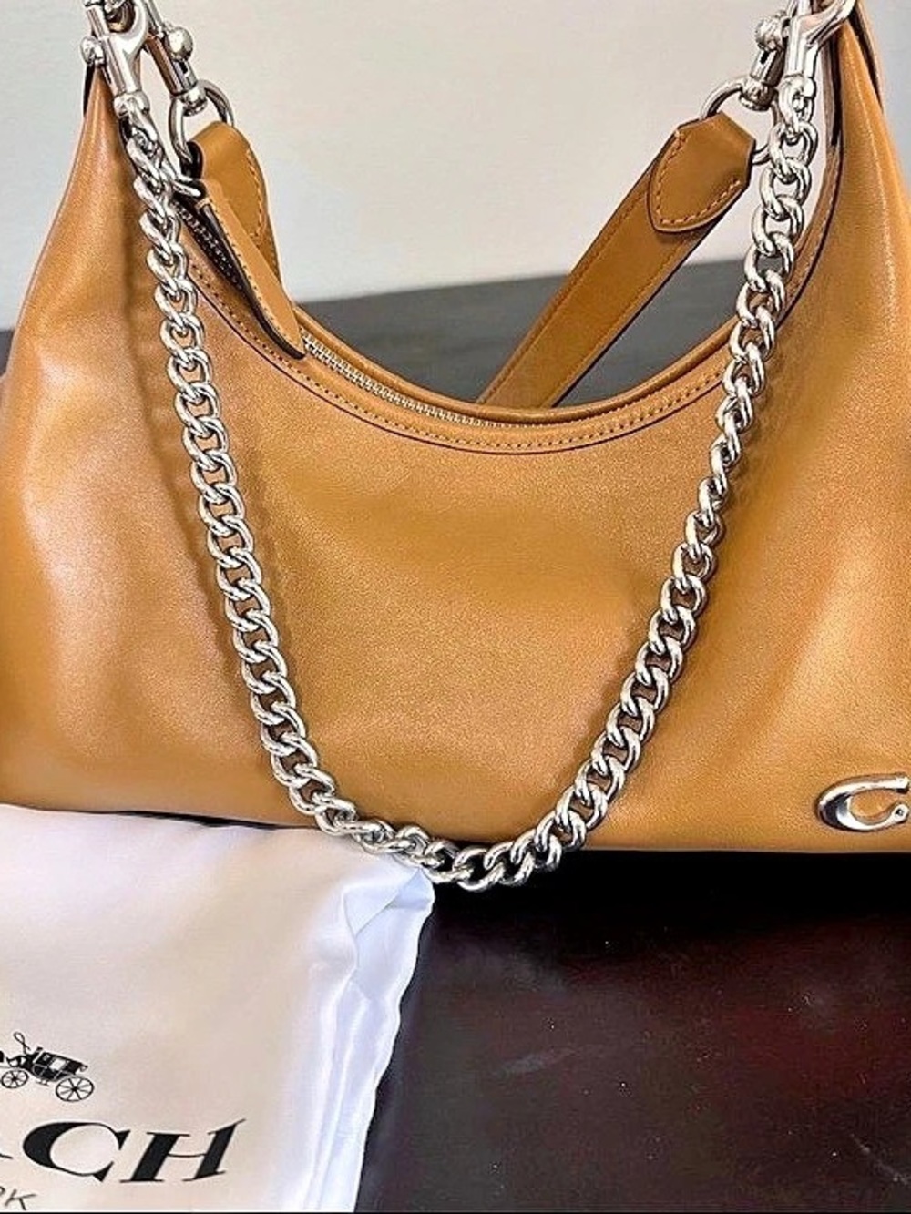 Coach Pocket Juliet 30 Shoulder Bag in Honey Brown